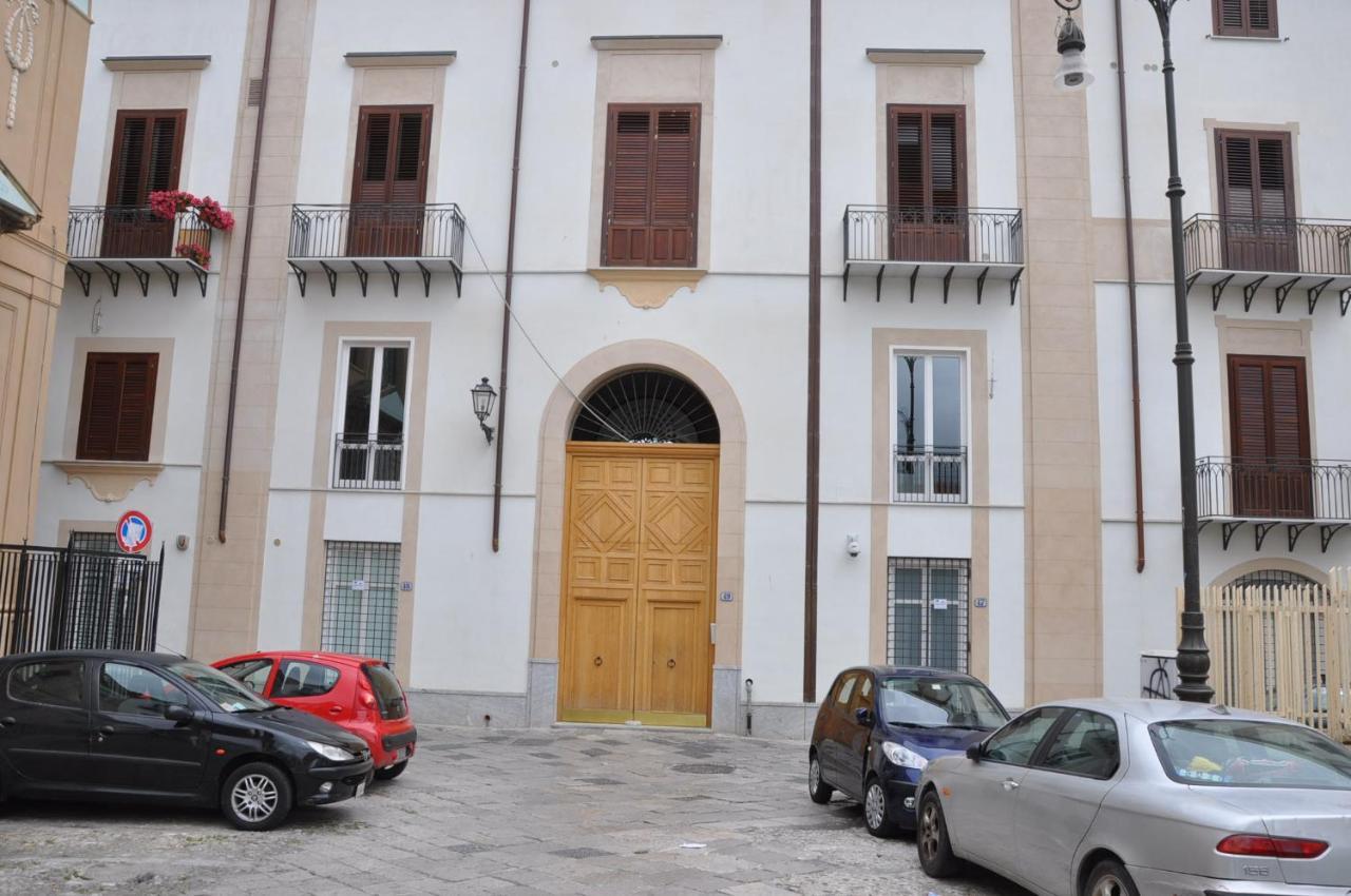 Di Fresco Apartments Luxury Suites Palermo Esterno foto